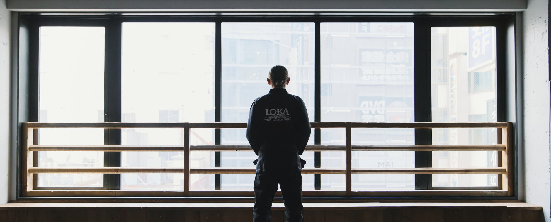 大人が、無理なく続けられる格闘技ジム。それが、LOKAです。